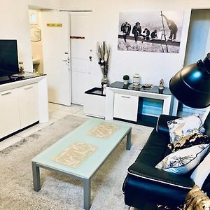 Maison 2 Chambres - Lille - 4 Pers - 300M Metro